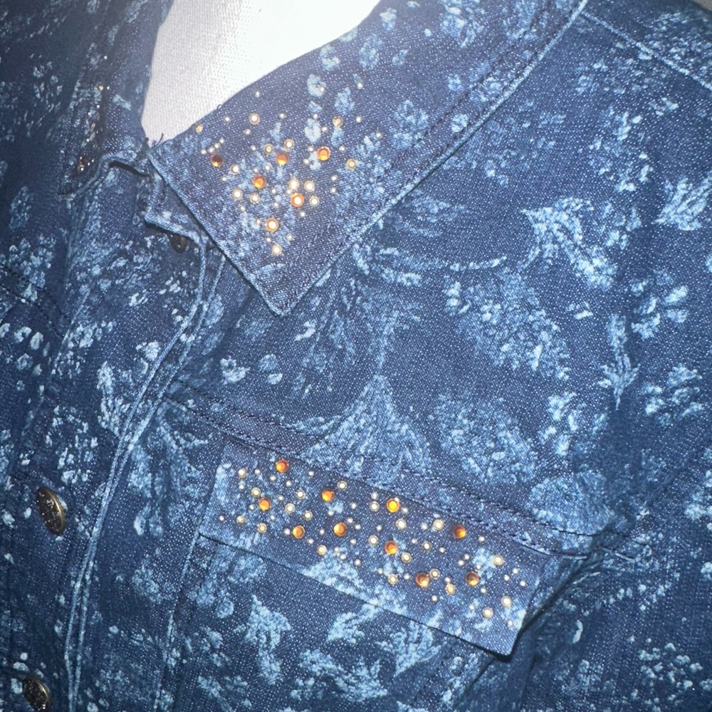 Erika Women’s Denim Jacket Floral Print with Beading on pocket and collar. PXL - Picture 8 of 14